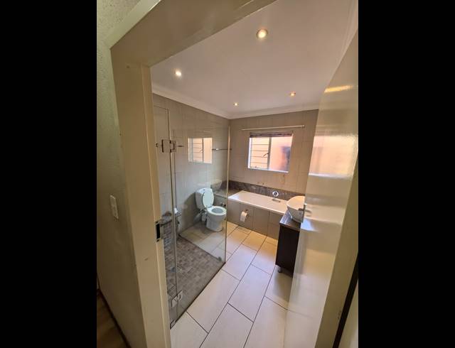3 BEDROOM SECTIONAL TITLE FOR SALE IN WELTEVREDEN PARK